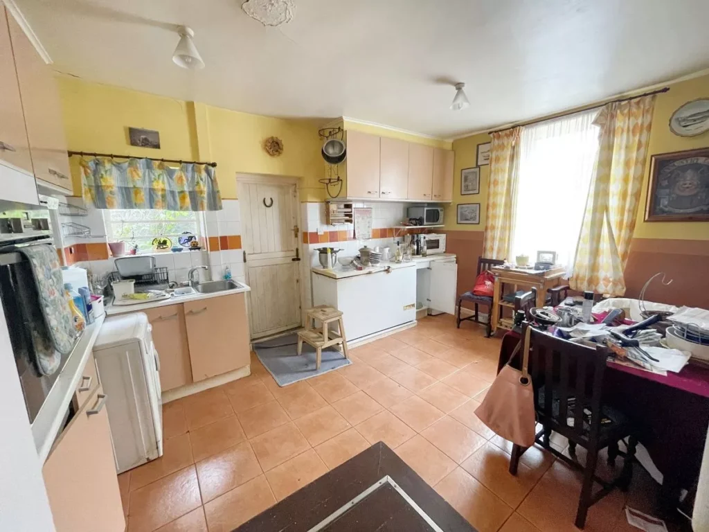 I made-£42000-on-my-hard-to-sell-house-by-going-to-probate.auction